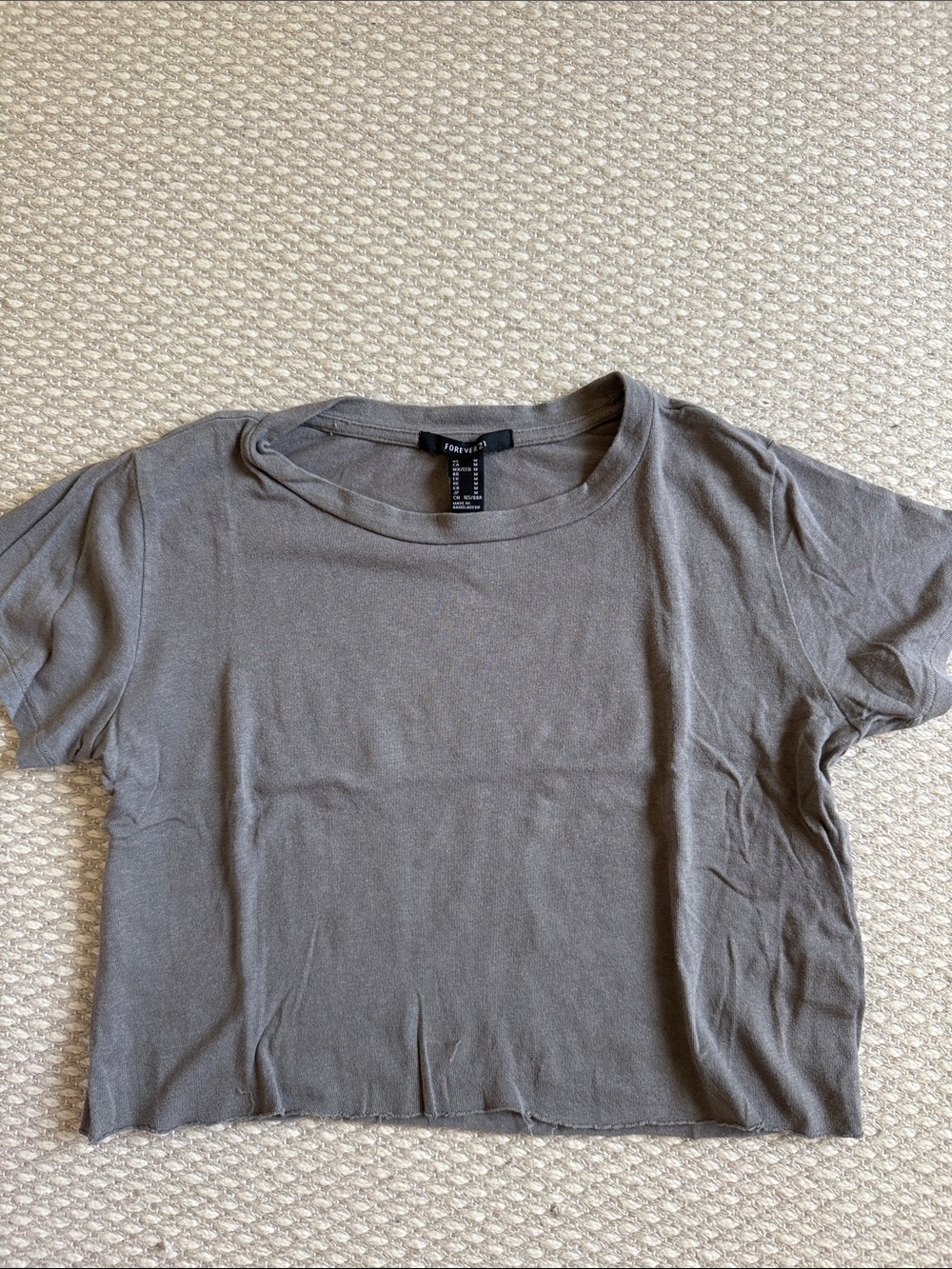 New Forever 21 Raw Hem Cropped Tee